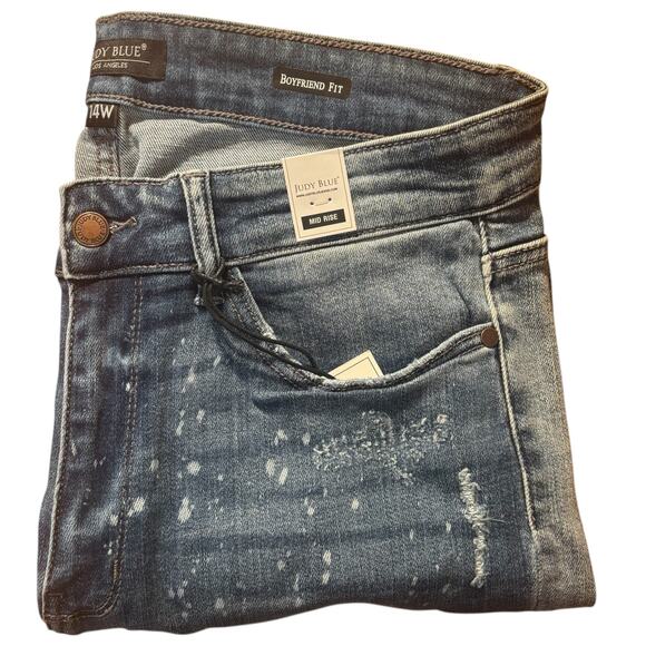 Judy Blue Distressed Straight Leg Jeans - Light Blue - Picture 15 of 15